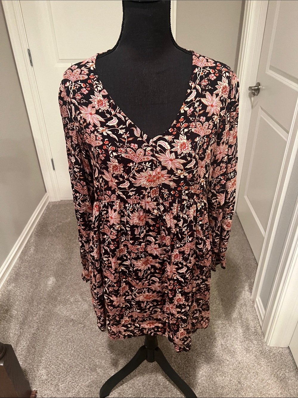 Knox Rose Black Floral V-Neck Long Sleeve Dress Size Medium